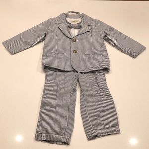 Baby / toddler boys blue & white suit w/ bow tie